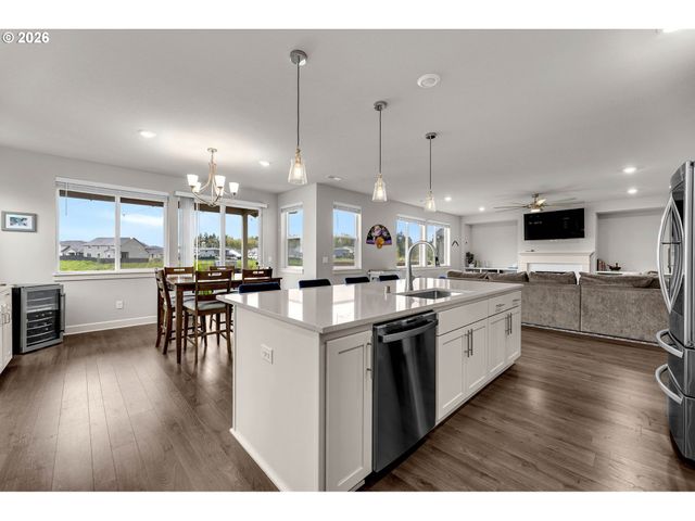 4766 S 16TH Dr, Ridgefield, WA 98642