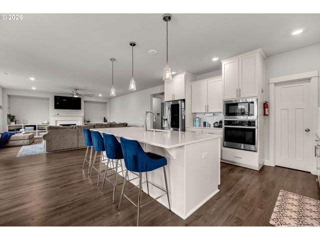 4766 S 16TH Dr, Ridgefield, WA 98642