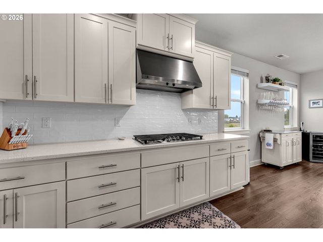 4766 S 16TH Dr, Ridgefield, WA 98642