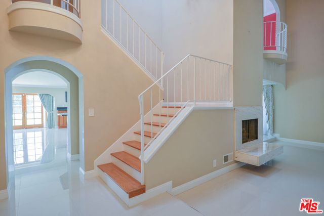 3119 Hutton Drive, Beverly Hills, CA 90210