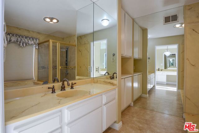 3119 Hutton Drive, Beverly Hills, CA 90210