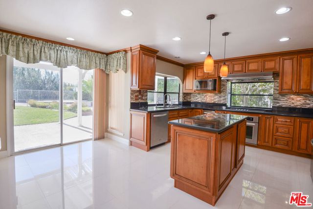 3119 Hutton Drive, Beverly Hills, CA 90210