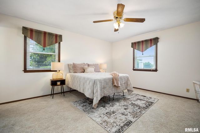 1806 W GAYLORD Avenue, Peoria, IL 61614