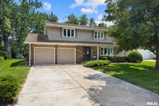 1806 W GAYLORD Avenue, Peoria, IL 61614