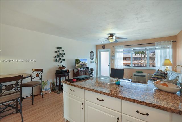 1000 SW 11th Ave 17E, Hallandale Beach, FL 33009