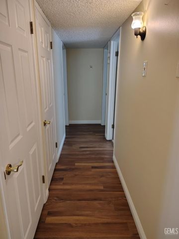 2812 Elmer Avenue, Bakersfield, CA 93308