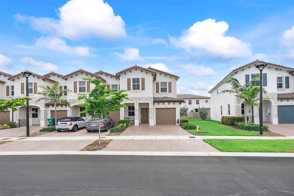 12845 NW 24th Ave, Miami, FL 33167