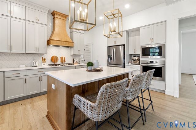 18306 Cove Creek Dr, Moseley, VA 23120