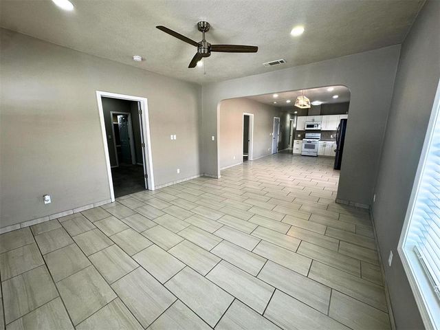 814 S Ellison Avenue, El Reno, OK 73036