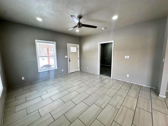 814 S Ellison Avenue, El Reno, OK 73036
