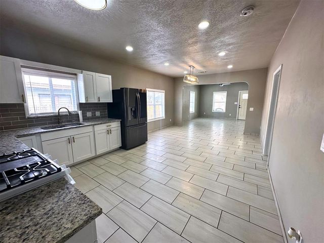 814 S Ellison Avenue, El Reno, OK 73036