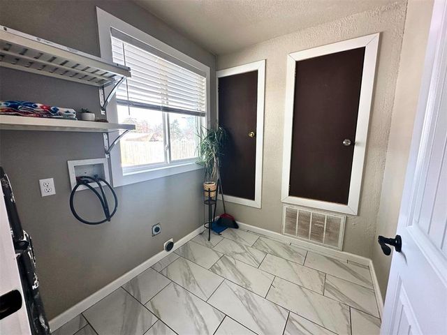 814 S Ellison Avenue, El Reno, OK 73036