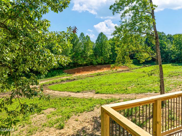 2319 Geraldine Way, Sevierville, TN 37876