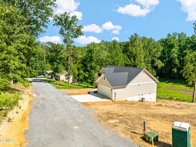 2319 Geraldine Way, Sevierville, TN 37876