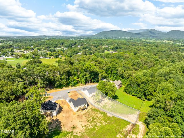 2319 Geraldine Way, Sevierville, TN 37876
