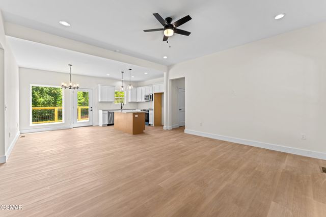 2319 Geraldine Way, Sevierville, TN 37876