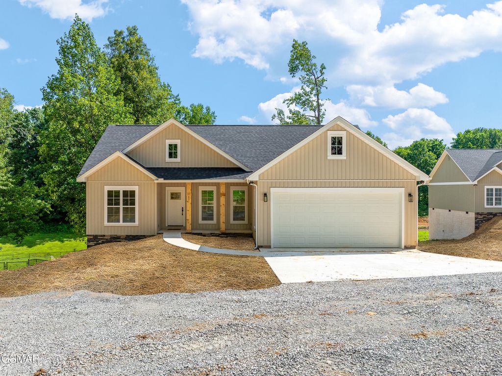 2319 Geraldine Way, Sevierville, TN 37876