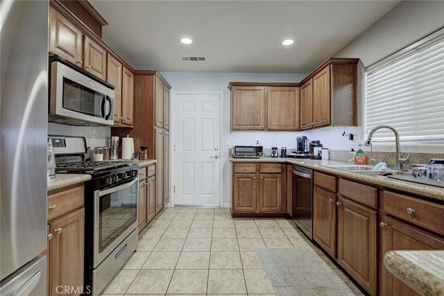 14035 Bryant, Sylmar, CA 91342