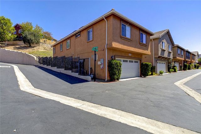 14035 Bryant, Sylmar, CA 91342