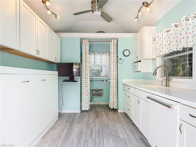 10067 Ramblewood CT, Fort Myers, FL 33905