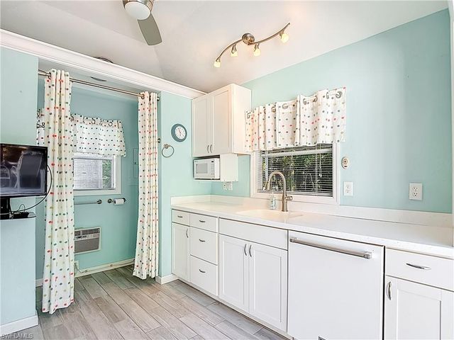 10067 Ramblewood CT, Fort Myers, FL 33905