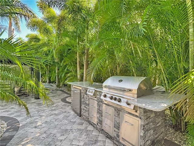 10067 Ramblewood CT, Fort Myers, FL 33905