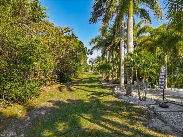 10067 Ramblewood CT, Fort Myers, FL 33905