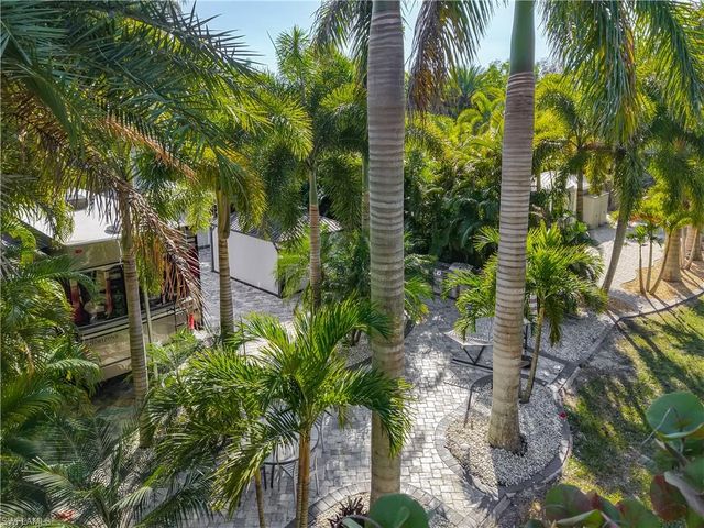 10067 Ramblewood CT, Fort Myers, FL 33905