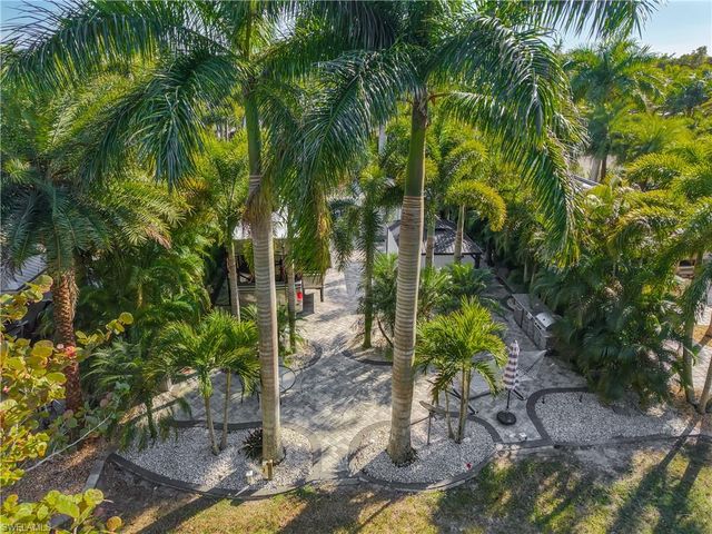 10067 Ramblewood CT, Fort Myers, FL 33905