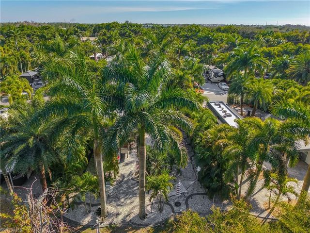 10067 Ramblewood CT, Fort Myers, FL 33905