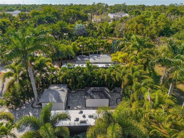 10067 Ramblewood CT, Fort Myers, FL 33905