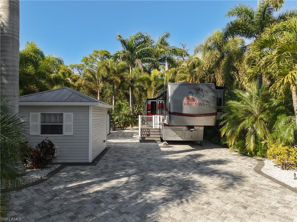 10067 Ramblewood CT, Fort Myers, FL 33905