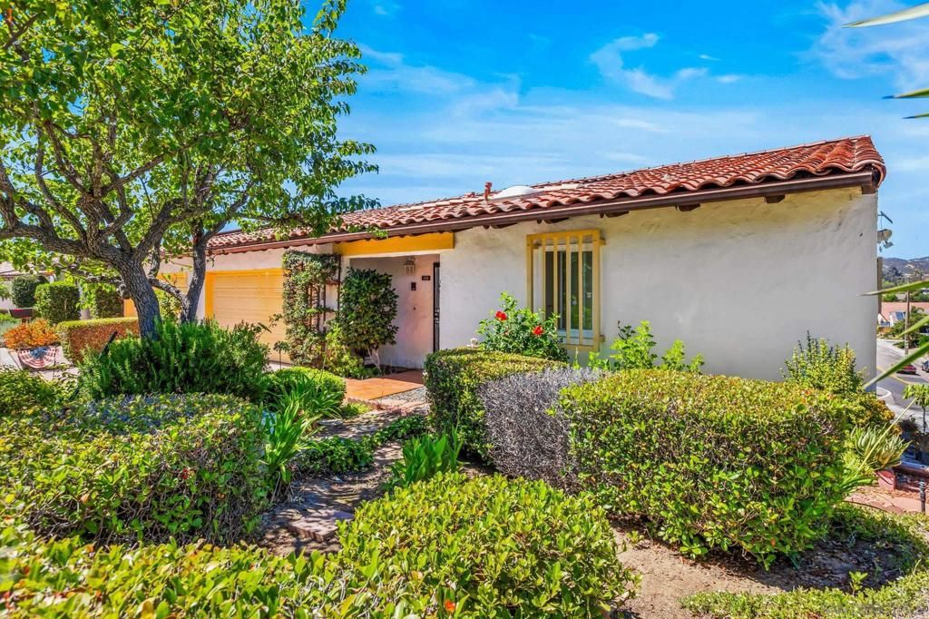 1110 San Jacinto Gln, Escondido, CA 92026