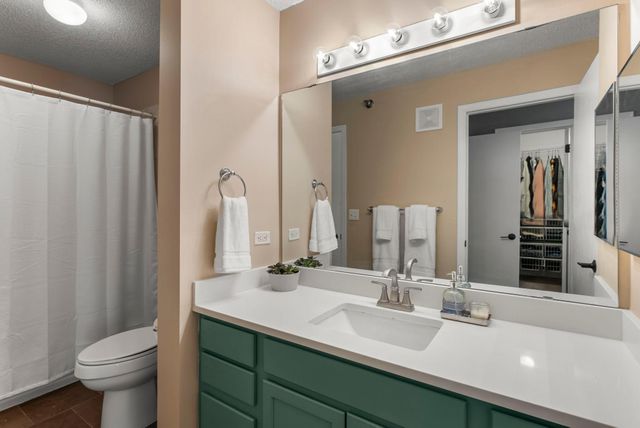 645 N 1st Street 139, Minneapolis, MN 55401