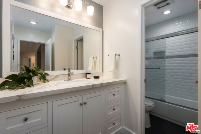 11701 Texas Avenue 308, Los Angeles, CA 90025
