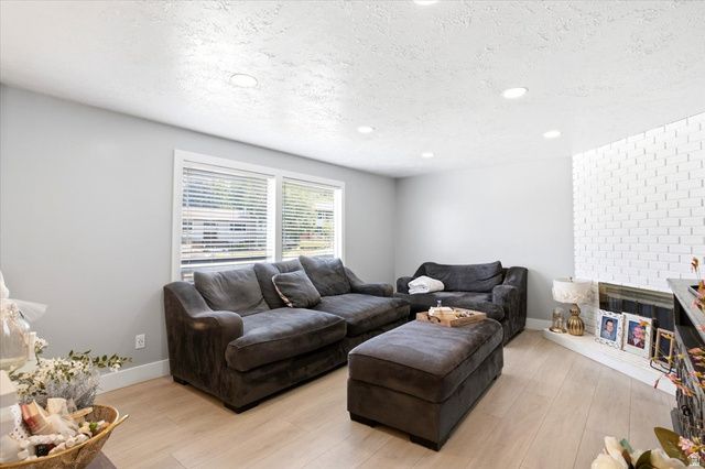 84 E 1470 S, Farmington, UT 84025