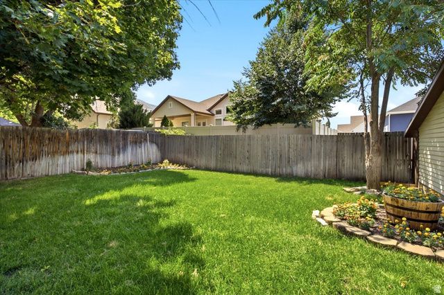 84 E 1470 S, Farmington, UT 84025