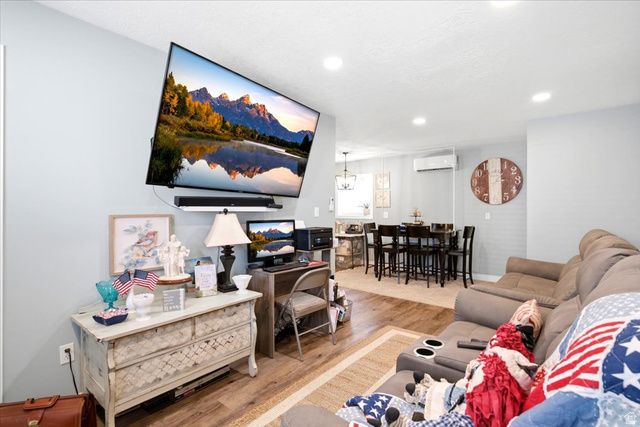 84 E 1470 S, Farmington, UT 84025