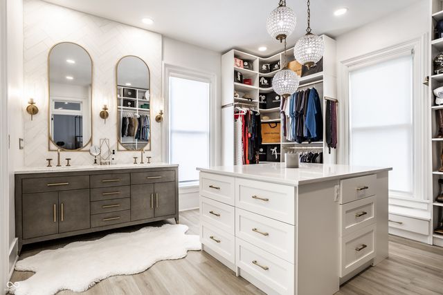 214 E St Joseph Street, Indianapolis, IN 46202