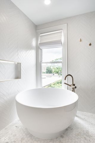 214 E St Joseph Street, Indianapolis, IN 46202