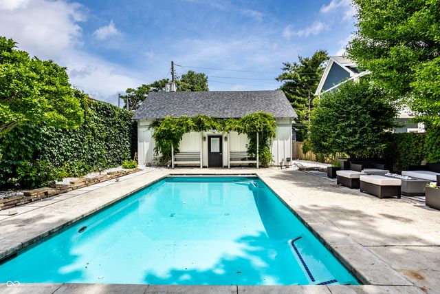 214 E St Joseph Street, Indianapolis, IN 46202