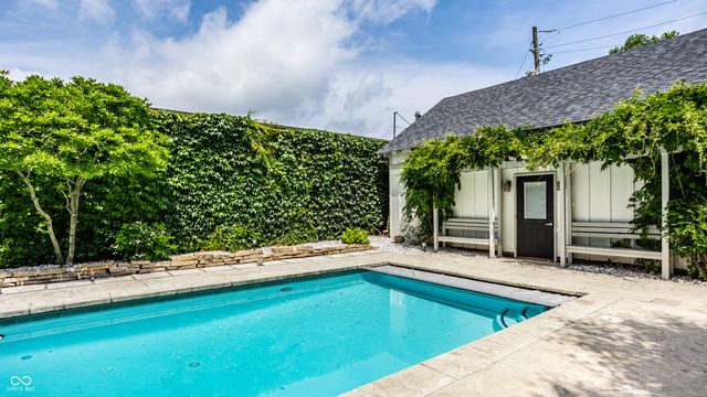 214 E St Joseph Street, Indianapolis, IN 46202