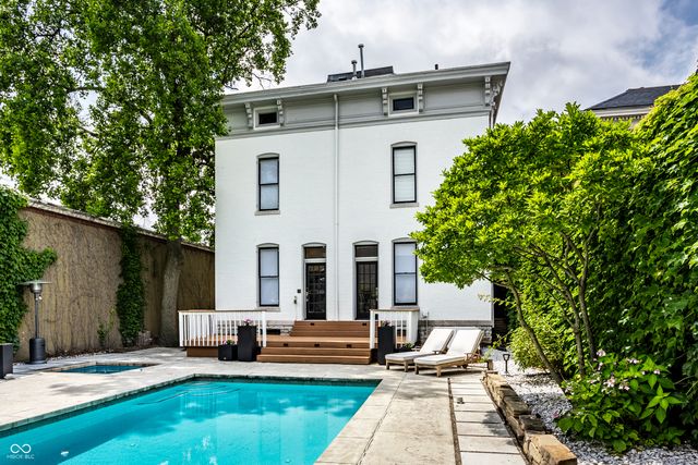 214 E St Joseph Street, Indianapolis, IN 46202