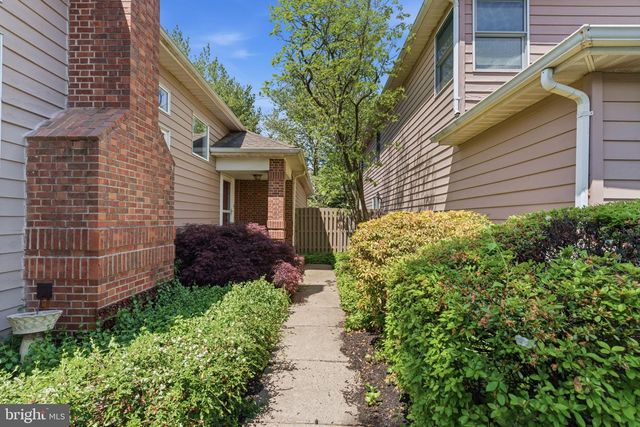 1921 KIRKBRIDE CIR, Yardley, PA 19067