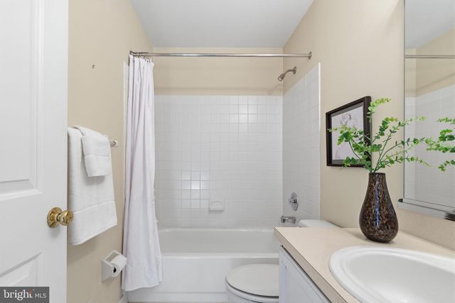 1921 KIRKBRIDE CIR, Yardley, PA 19067