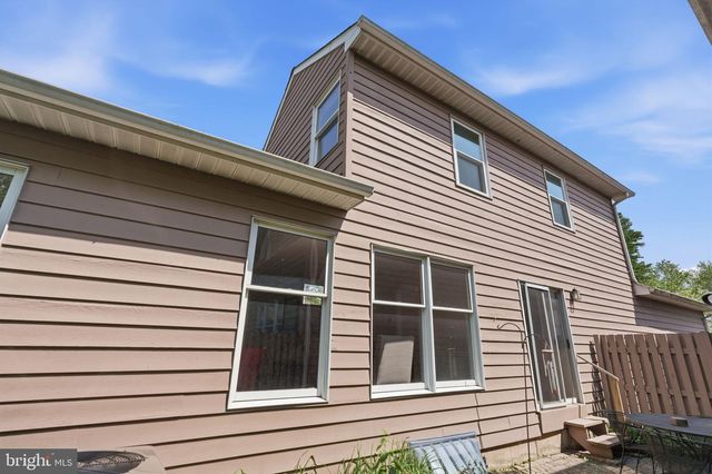 1921 KIRKBRIDE CIR, Yardley, PA 19067