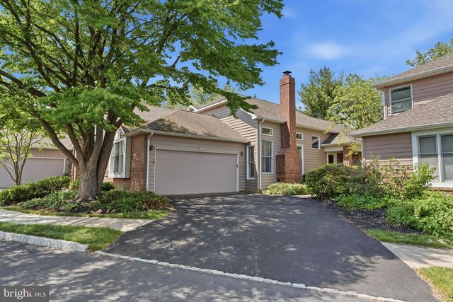 1921 KIRKBRIDE CIR, Yardley, PA 19067