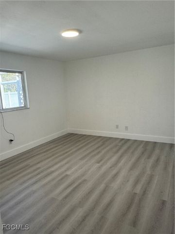 1806 SE 15th PL, Cape Coral, FL 33990