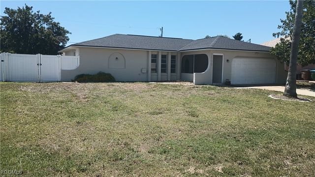 1806 SE 15th PL, Cape Coral, FL 33990