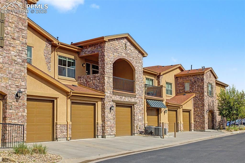 2133 Primo Road 206, Highlands Ranch, CO 80129